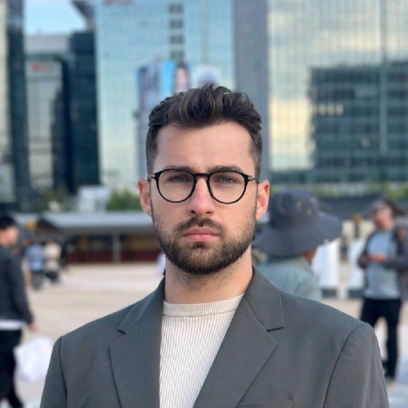 Artem Valov
